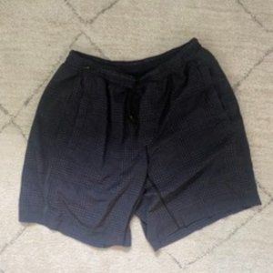 Lululemon pace breaker xL mens black shorts, 7 inch inseam